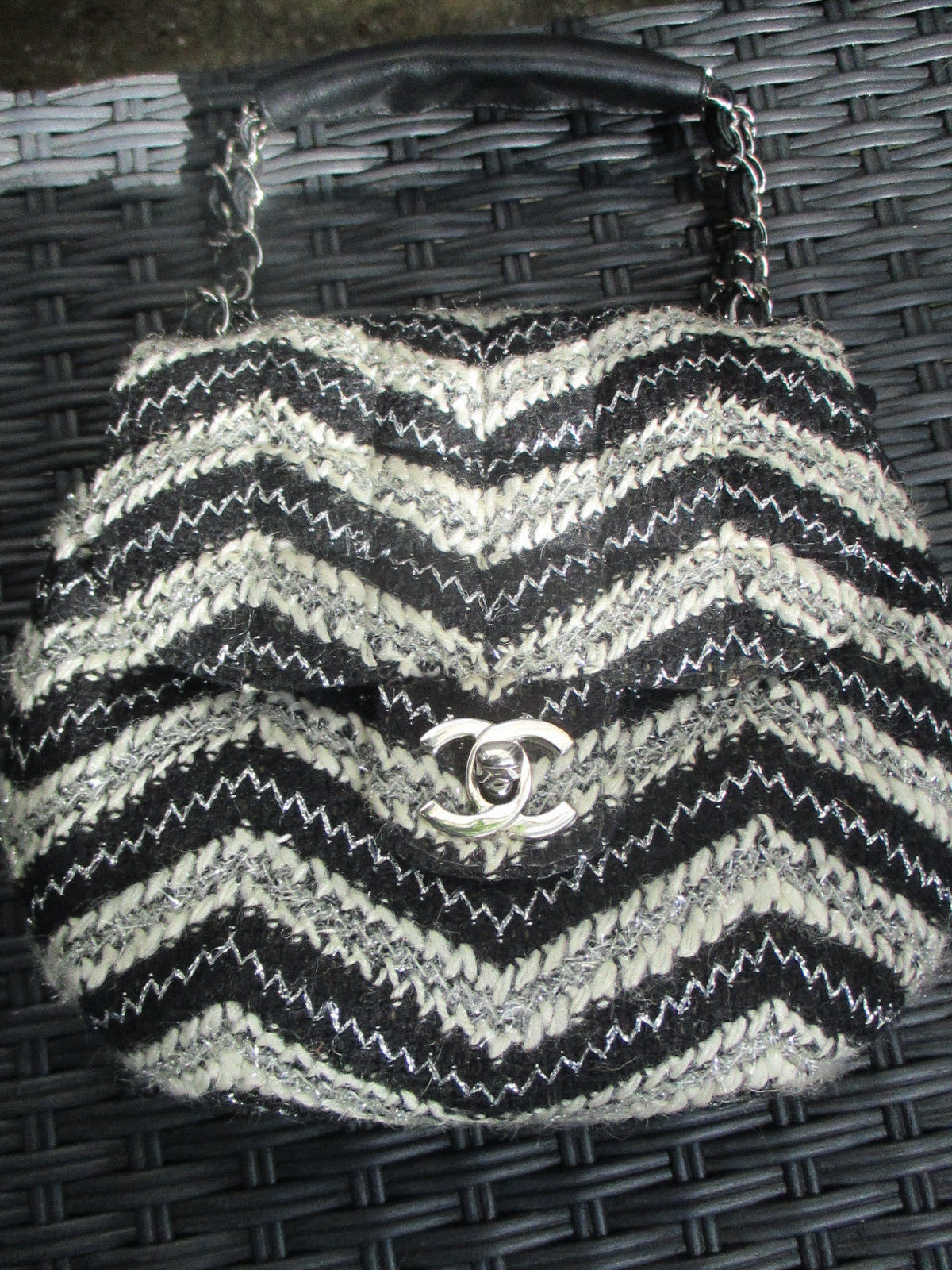 Chanel knitted bag SOLD