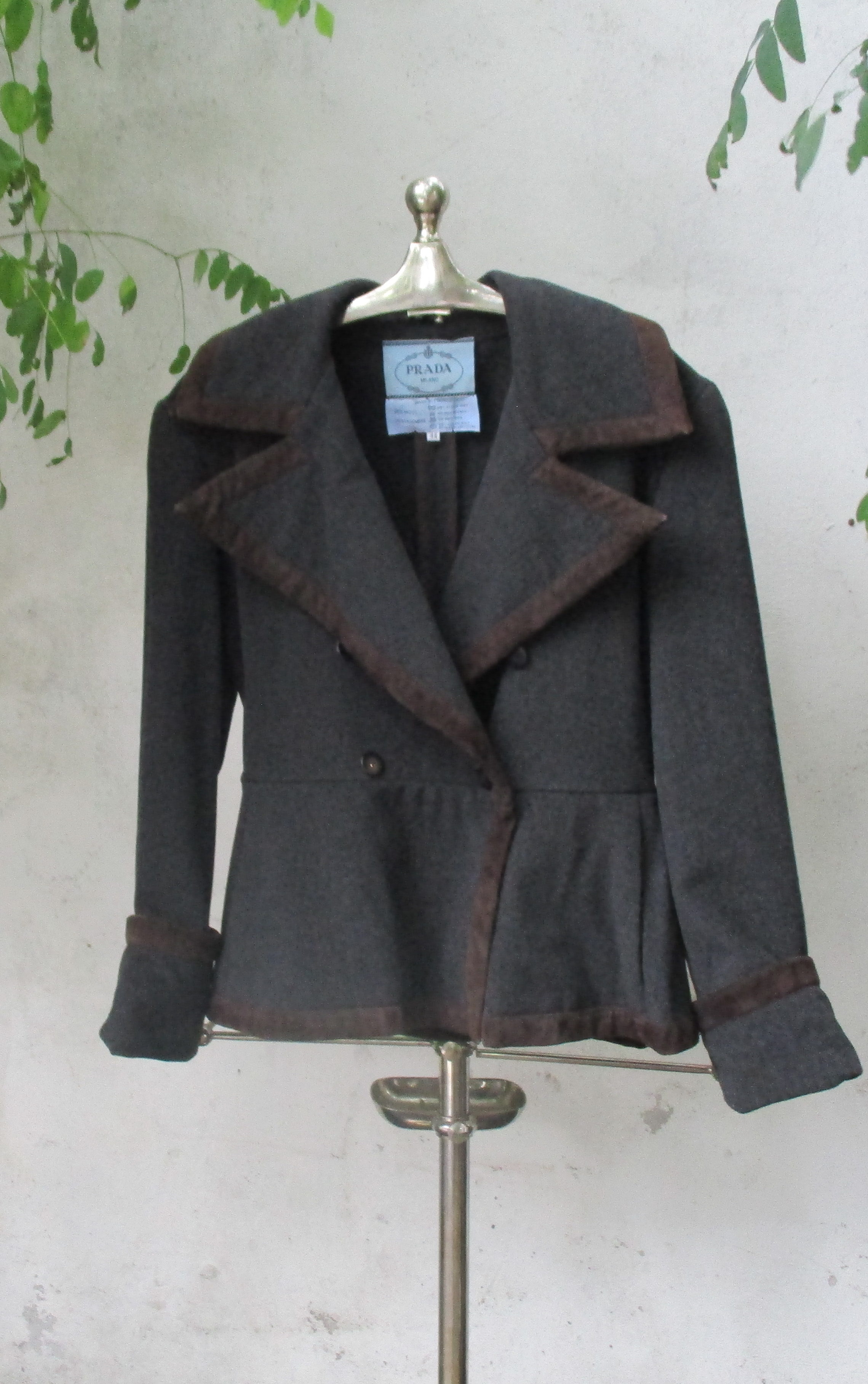 Prada grey pure wool tailored jacket